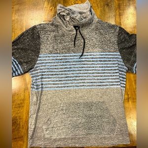 NWOT Carbon long sleeve hooded men’s shirt. Size XXL.